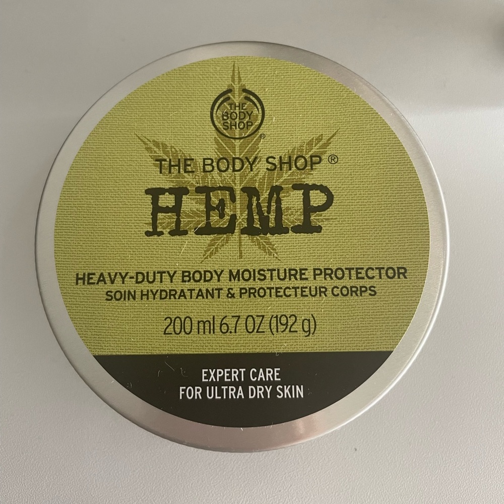 Brand new - never used. 
The Body Shop - Hemp - 2 pieces